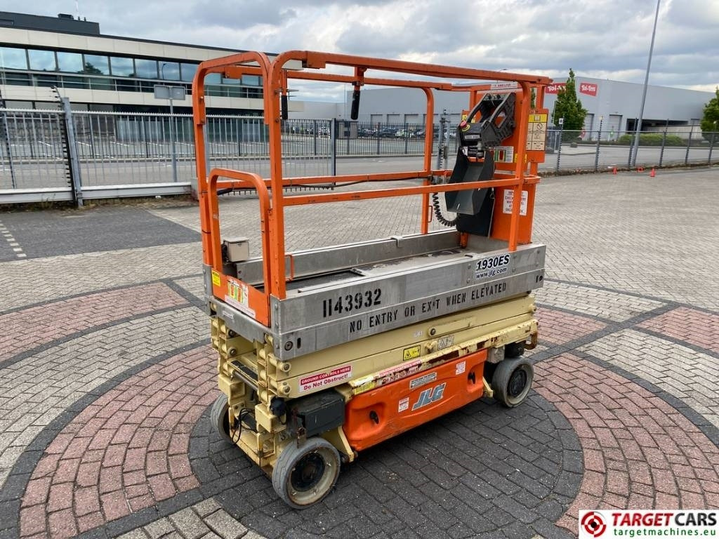 JLG 1930ES Electric Scissor Work Lift 772cm - Žirklinis keltuvas: foto 3 JLG 1930ES Electric Scissor Work Lift 772cm - Žirklinis keltuvas: foto 3