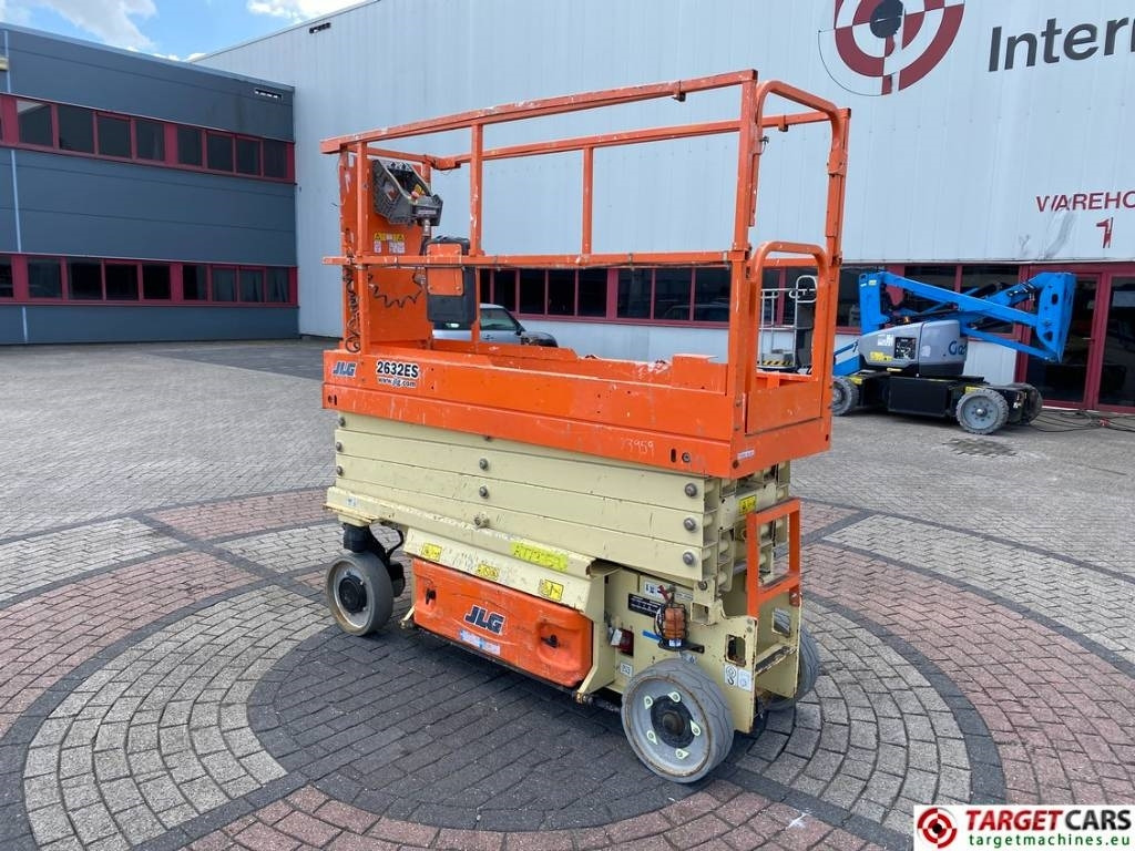 JLG 2632ES Electric Scissor Work Lift 977cm - Žirklinis keltuvas: foto 4 JLG 2632ES Electric Scissor Work Lift 977cm - Žirklinis keltuvas: foto 4