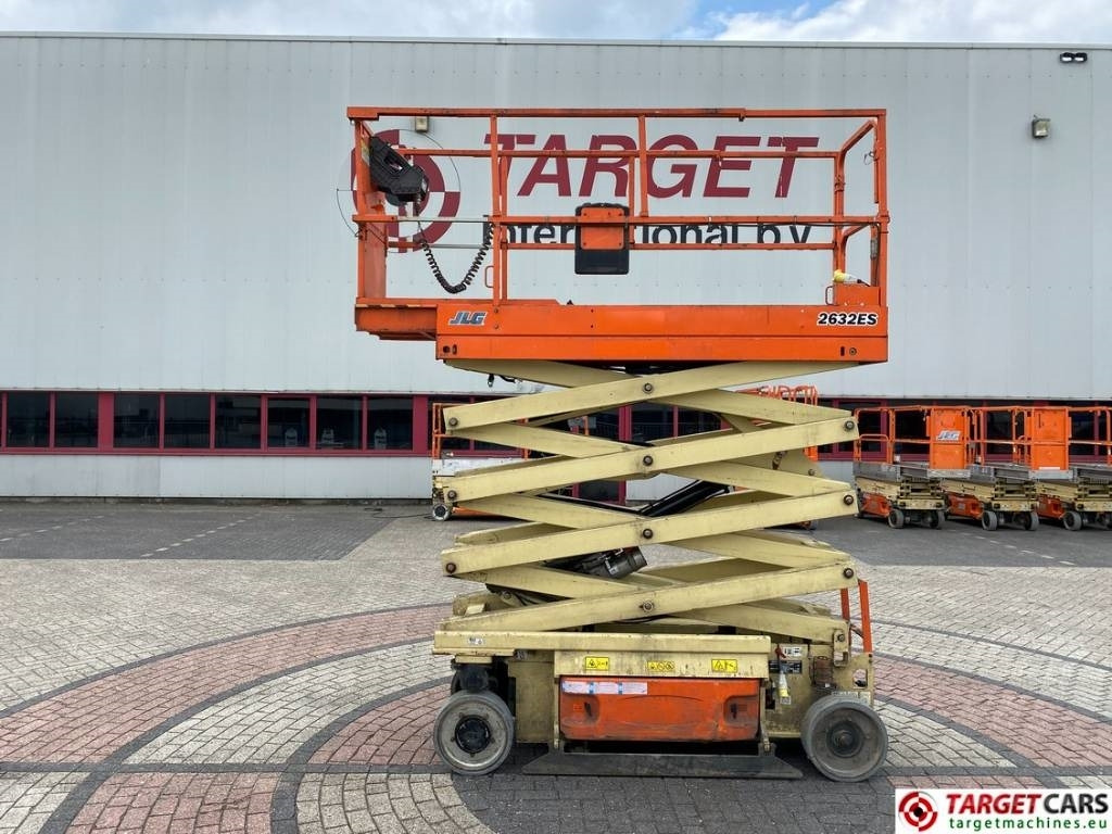 JLG 2632ES Electric Scissor Work Lift 977cm - Žirklinis keltuvas: foto 5 JLG 2632ES Electric Scissor Work Lift 977cm - Žirklinis keltuvas: foto 5