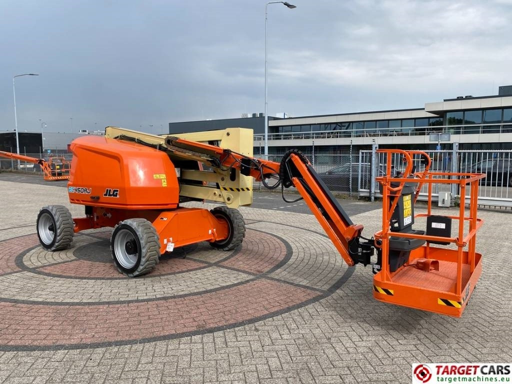 JLG EC450AJ Articulated El Lithium-Ion BoomLift 1572cm - Alkūninis keltuvas: foto 2 JLG EC450AJ Articulated El Lithium-Ion BoomLift 1572cm - Alkūninis keltuvas: foto 2