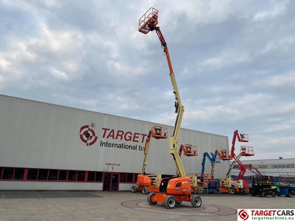 JLG EC450AJ Lithium-Ion Articulated Boom Lift 1572cm - Alkūninis keltuvas: foto 5 JLG EC450AJ Lithium-Ion Articulated Boom Lift 1572cm - Alkūninis keltuvas: foto 5
