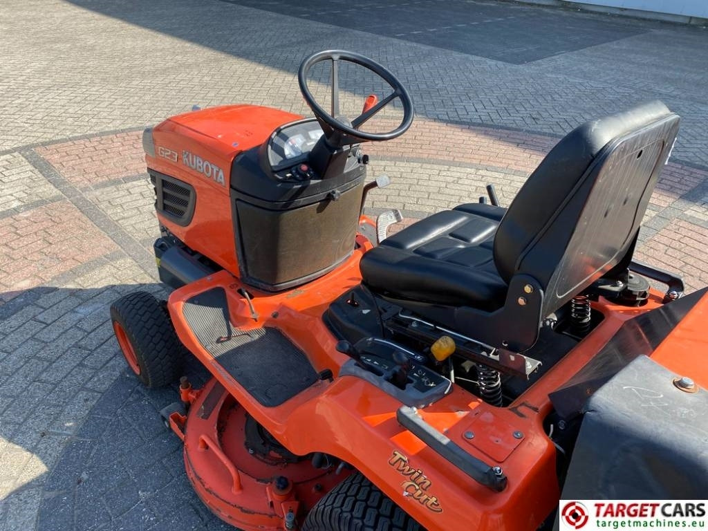 Kubota G23/LD Mower 4WD G23 Diesel 122cm - Vejapjovė: foto 5 Kubota G23/LD Mower 4WD G23 Diesel 122cm - Vejapjovė: foto 5