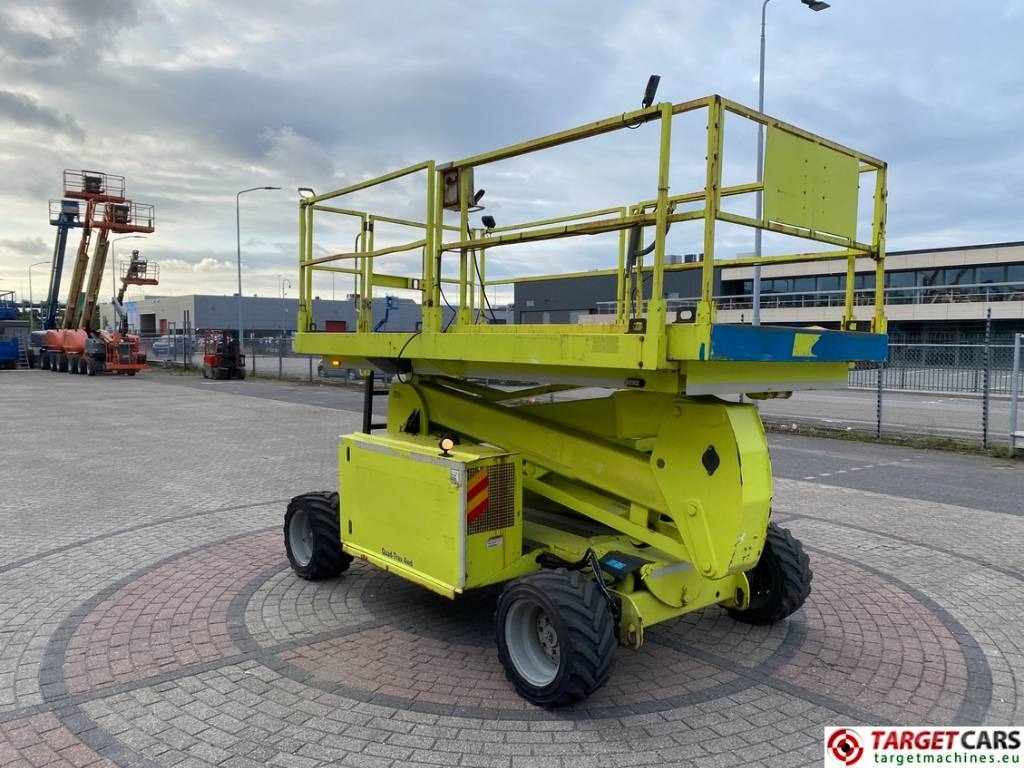 MEC 2684RT Diesel 4x4 Scissor Lift Speed-Level 992cm - Žirklinis keltuvas: foto 2 MEC 2684RT Diesel 4x4 Scissor Lift Speed-Level 992cm - Žirklinis keltuvas: foto 2