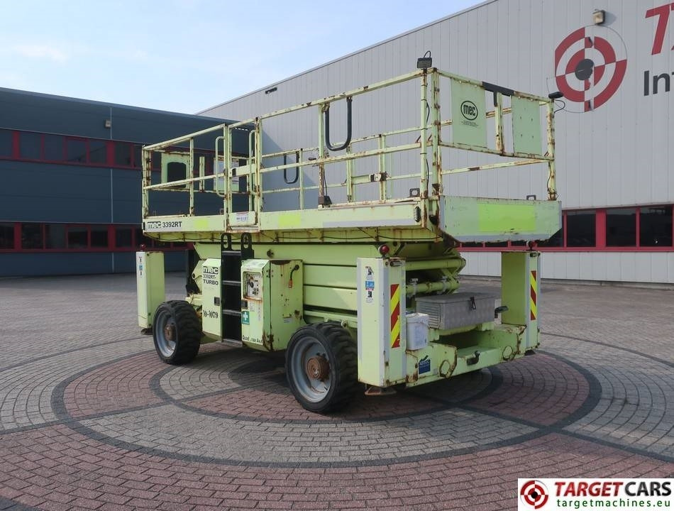 MEC 3392RT-T Diesel 4x4 Scissor Work Lift 1200cm - Žirklinis keltuvas: foto 4 MEC 3392RT-T Diesel 4x4 Scissor Work Lift 1200cm - Žirklinis keltuvas: foto 4