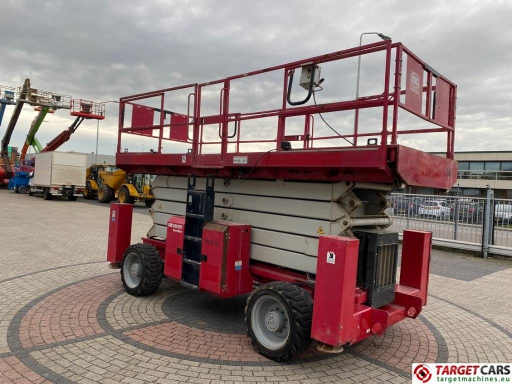 MEC 6092RT Diesel 4x4 Scissor Work Lift 2020cm - Žirklinis keltuvas: foto 2 MEC 6092RT Diesel 4x4 Scissor Work Lift 2020cm - Žirklinis keltuvas: foto 2