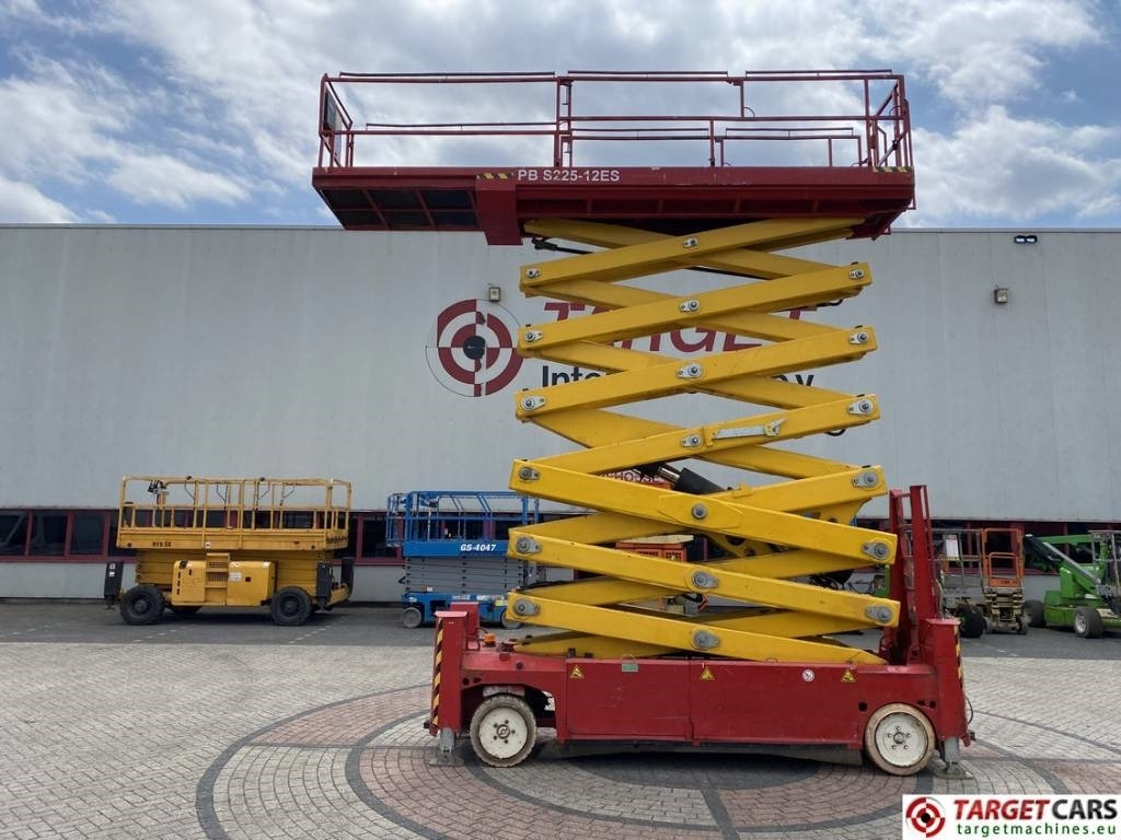 PB-Lift S225-12ES Electric Scissor Work Lift 2250cm - Žirklinis keltuvas: foto 5 PB-Lift S225-12ES Electric Scissor Work Lift 2250cm - Žirklinis keltuvas: foto 5