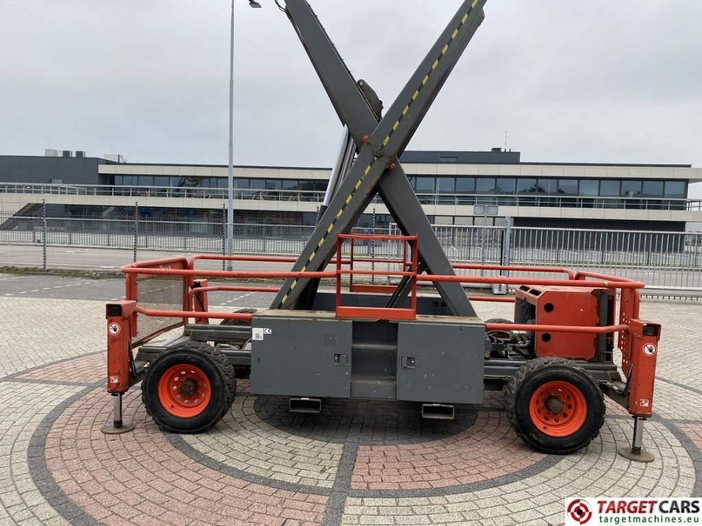 Žirklinis keltuvas SkyJack SJ9250 RT Diesel 4x4 Scissor Work Lift 1720cm: foto 37 Žirklinis keltuvas SkyJack SJ9250 RT Diesel 4x4 Scissor Work Lift 1720cm: foto 37
