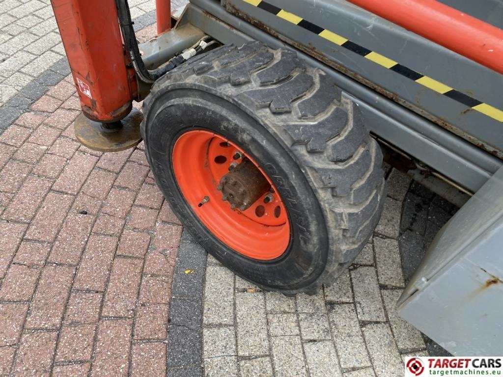 Žirklinis keltuvas SkyJack SJ9250 RT Diesel 4x4 Scissor Work Lift 1720cm: foto 24 Žirklinis keltuvas SkyJack SJ9250 RT Diesel 4x4 Scissor Work Lift 1720cm: foto 24