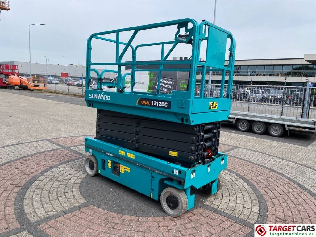 Sunward SWSL1212DC Electric Scissor Work LIft 1200cm - Žirklinis keltuvas: foto 2 Sunward SWSL1212DC Electric Scissor Work LIft 1200cm - Žirklinis keltuvas: foto 2