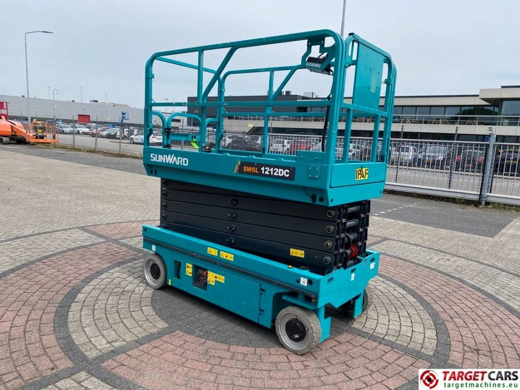 Sunward SWSL1212DC Electric Scissor Work Lift 1200cm - Žirklinis keltuvas: foto 2 Sunward SWSL1212DC Electric Scissor Work Lift 1200cm - Žirklinis keltuvas: foto 2