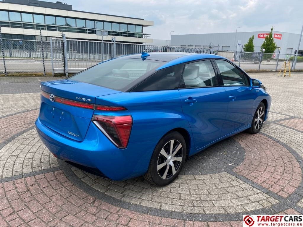 Toyota Mirai FCV HydroGen FuelCell - Sedanas: foto 4 Toyota Mirai FCV HydroGen FuelCell - Sedanas: foto 4