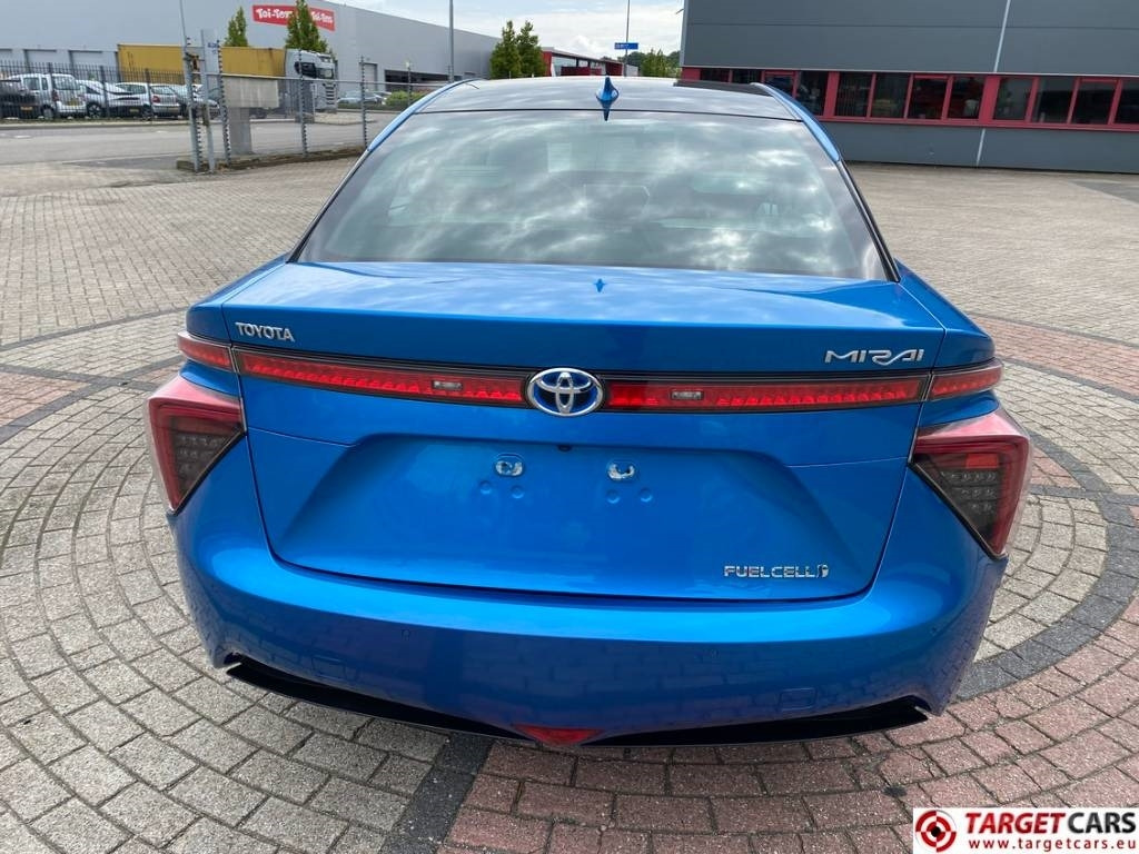Toyota Mirai FCV HydroGen FuelCell - Sedanas: foto 5 Toyota Mirai FCV HydroGen FuelCell - Sedanas: foto 5