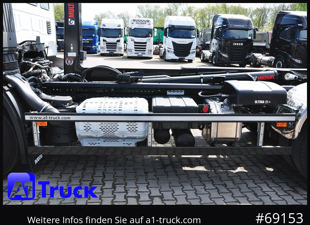 IVECO X-Way AD 420 Hiab 21S59 Lenk- Liftachse, Garantie - Hook-lift sunkvežimis: foto 3 IVECO X-Way AD 420 Hiab 21S59 Lenk- Liftachse, Garantie - Hook-lift sunkvežimis: foto 3