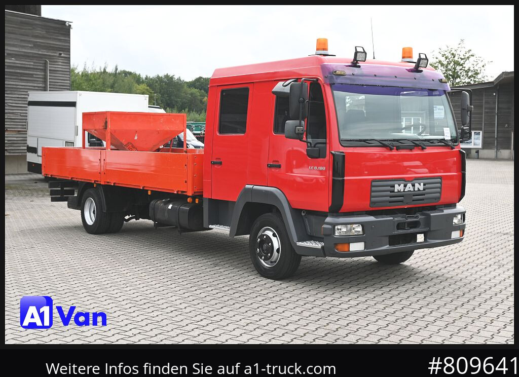 MAN MAN LE 8.180 Pritsche Doka, Automatik, AHK, 6-Sitzer - Bortinis automobilis: foto 1 MAN MAN LE 8.180 Pritsche Doka, Automatik, AHK, 6-Sitzer - Bortinis automobilis: foto 1
