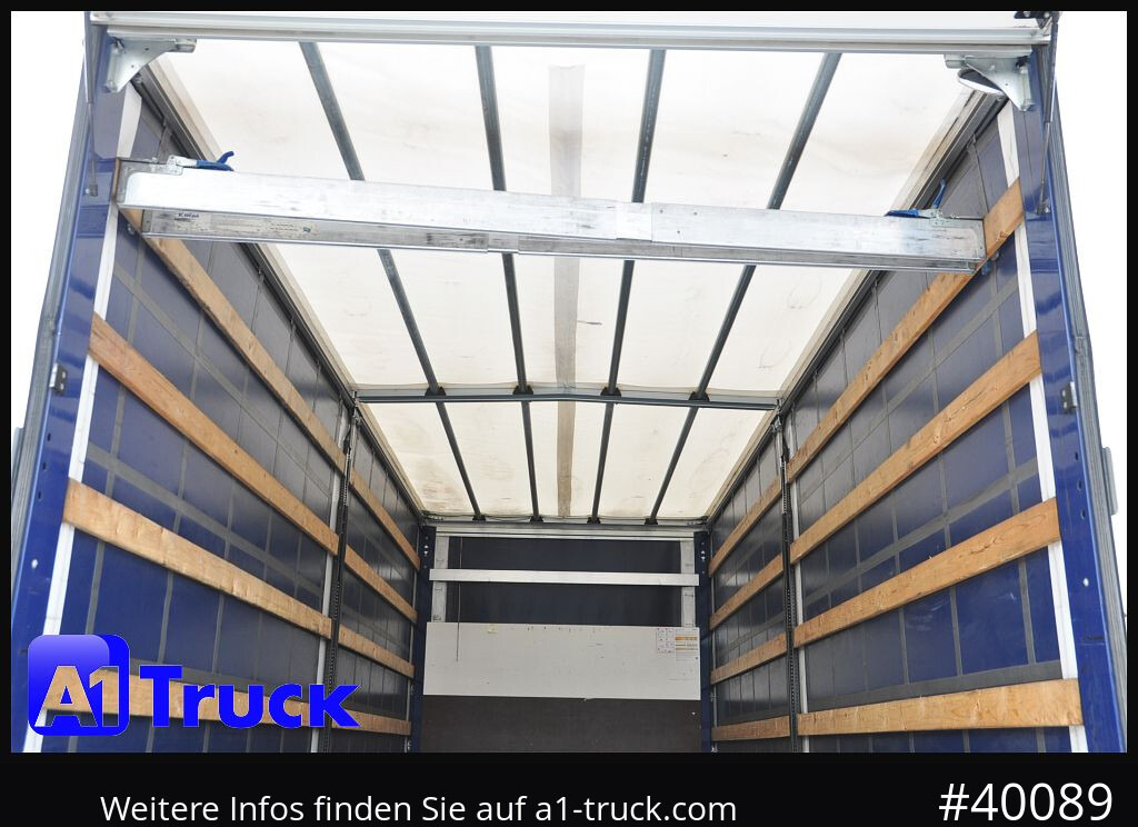 RENAULT D 240, 4x2, Ladebordwand, LBW, guter Zustand - Tentinis sunkvežimis: foto 4 RENAULT D 240, 4x2, Ladebordwand, LBW, guter Zustand - Tentinis sunkvežimis: foto 4