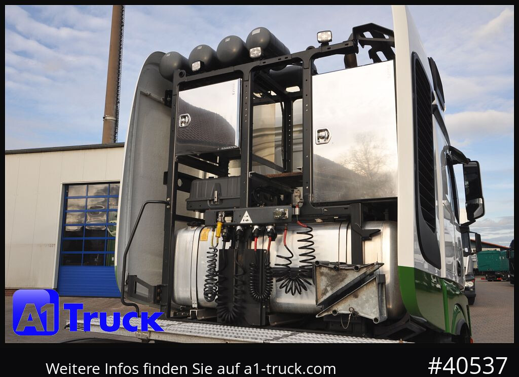 MERCEDES-BENZ 4158 BL 8x4, neues Model, guter Zustand - Vilkikas: foto 2 MERCEDES-BENZ 4158 BL 8x4, neues Model, guter Zustand - Vilkikas: foto 2