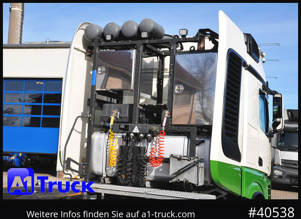 MERCEDES-BENZ 4158 BL 8x4, neues Model, guter Zustand - Vilkikas: foto 2 MERCEDES-BENZ 4158 BL 8x4, neues Model, guter Zustand - Vilkikas: foto 2