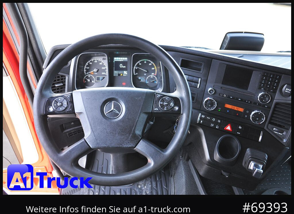 MERCEDES-BENZ Actros 1832, Lowliner, 1 Vorbesitzer - Vilkikas: foto 4 MERCEDES-BENZ Actros 1832, Lowliner, 1 Vorbesitzer - Vilkikas: foto 4