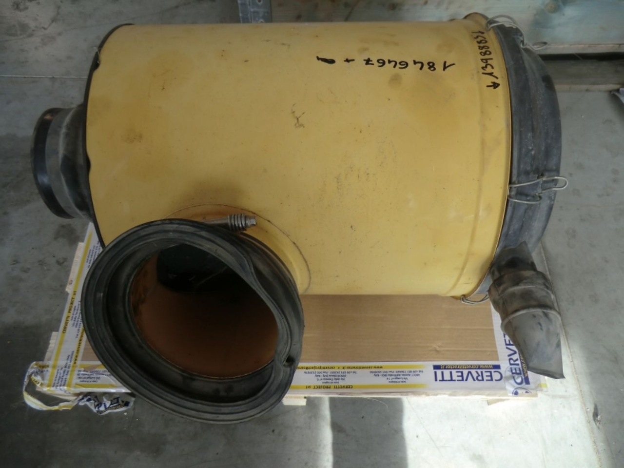 Caterpillar 735 Contenitore del filtro dell aria completo - Oro filtras - Statybinė technika: foto 3 Caterpillar 735 Contenitore del filtro dell aria completo - Oro filtras - Statybinė technika: foto 3