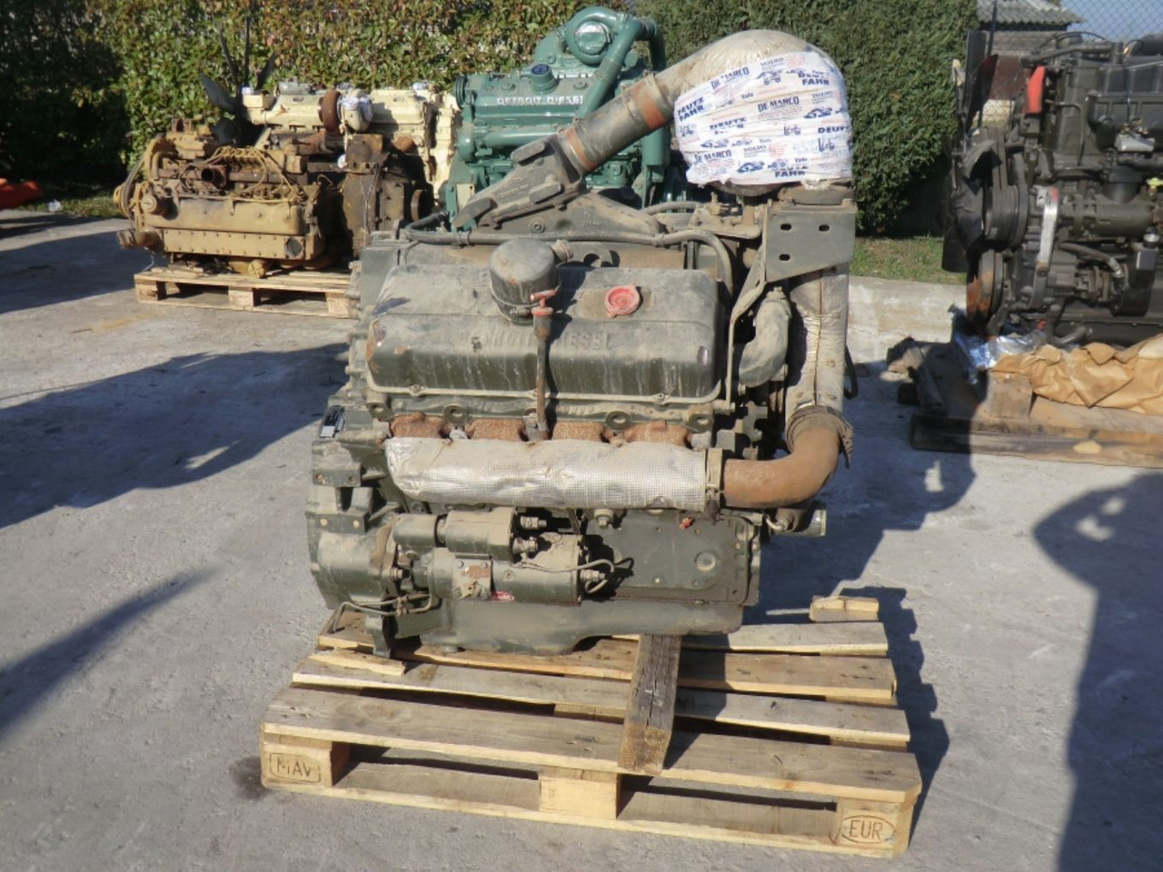 DETROIT DIESEL 8V53 MOTORE MARINO USATO. TIPO D.W. - L.S. COMPLETO DI TURBO E MOTORINO DI AVVIAMENTO. - Variklis - Statybinė technika: foto 1 DETROIT DIESEL 8V53 MOTORE MARINO USATO. TIPO D.W. - L.S. COMPLETO DI TURBO E MOTORINO DI AVVIAMENTO. - Variklis - Statybinė technika: foto 1