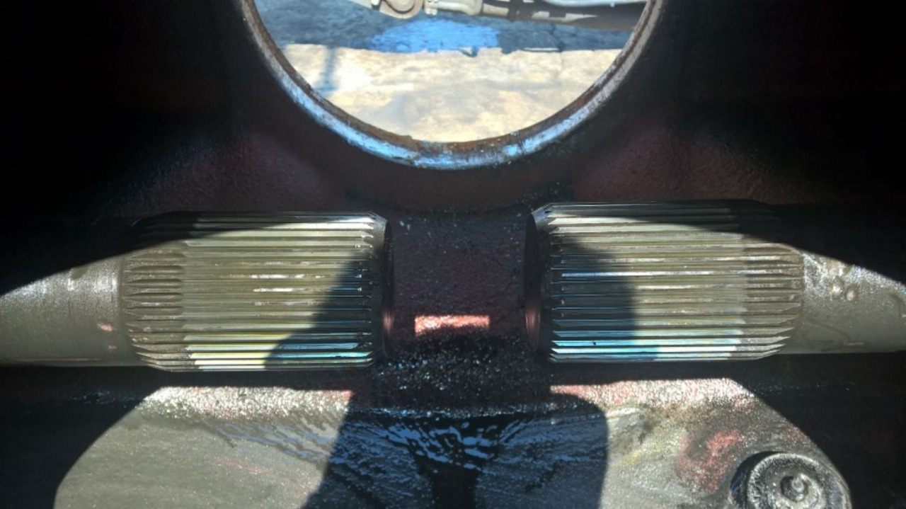 PERLINI DP655 ASSALE COMPLETO DI RIDUTTORI - Transmisija - Statybinė technika: foto 5 PERLINI DP655 ASSALE COMPLETO DI RIDUTTORI - Transmisija - Statybinė technika: foto 5