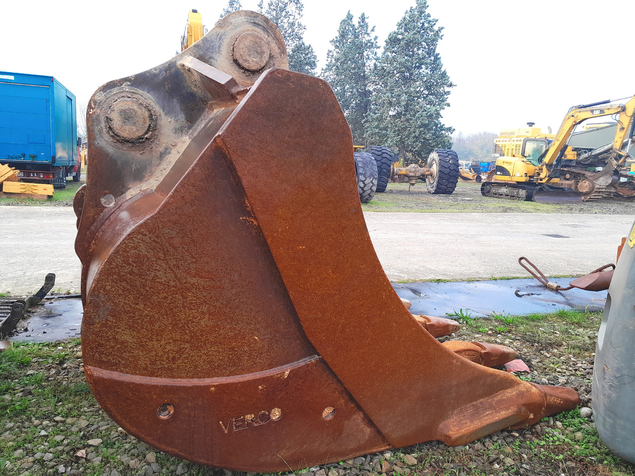 Vikšrinis ekskavatorius VOLVO EC700B LC: foto 17