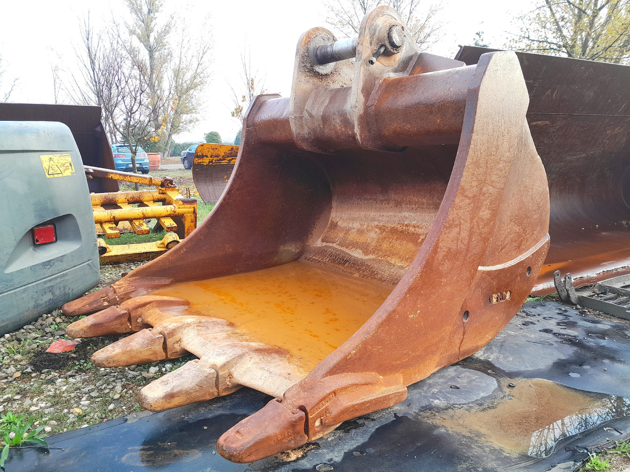 Vikšrinis ekskavatorius VOLVO EC700B LC: foto 15