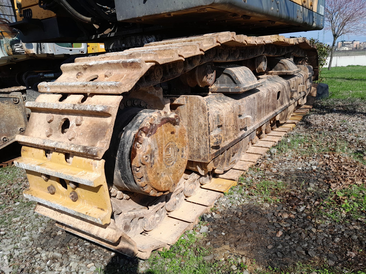 Vikšrinis ekskavatorius VOLVO EC700B LC: foto 7