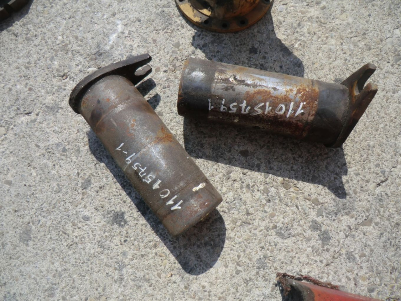 VOLVO L120C PERNO DEL BRACCIO - Kėbulas ir išorė - Statybinė technika: foto 1 VOLVO L120C PERNO DEL BRACCIO - Kėbulas ir išorė - Statybinė technika: foto 1