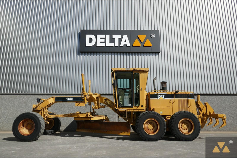 Caterpillar 140H - Greideris: foto 1 Caterpillar 140H - Greideris: foto 1