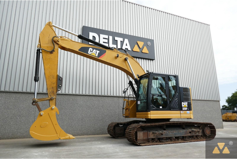 Caterpillar 325F LCR - Vikšrinis ekskavatorius: foto 3 Caterpillar 325F LCR - Vikšrinis ekskavatorius: foto 3