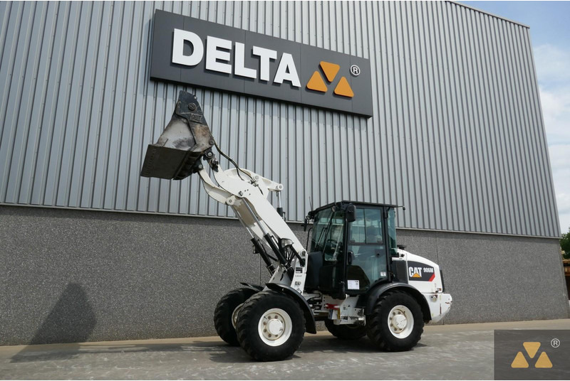 Caterpillar 906M - Ratinis krautuvas: foto 3 Caterpillar 906M - Ratinis krautuvas: foto 3