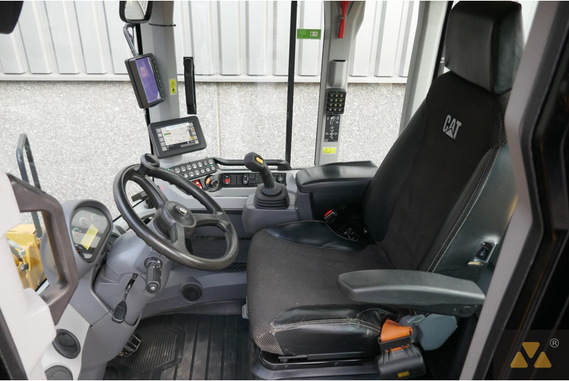 Ratinis krautuvas Caterpillar 926M: foto 7