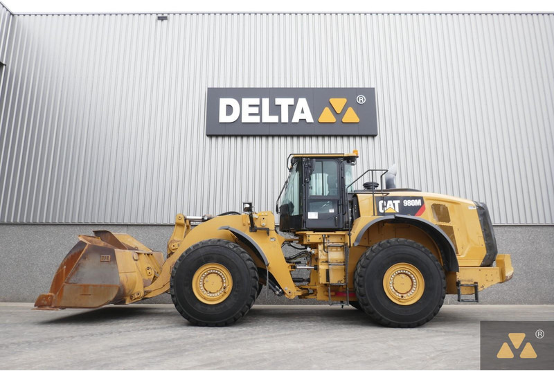 Caterpillar 980M - Ratinis krautuvas: foto 1 Caterpillar 980M - Ratinis krautuvas: foto 1