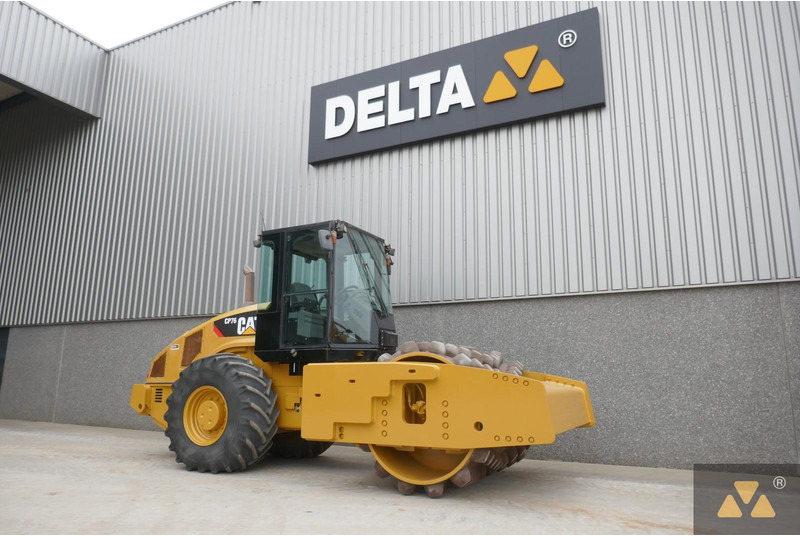 Caterpillar CP76 - Volas: foto 3 Caterpillar CP76 - Volas: foto 3