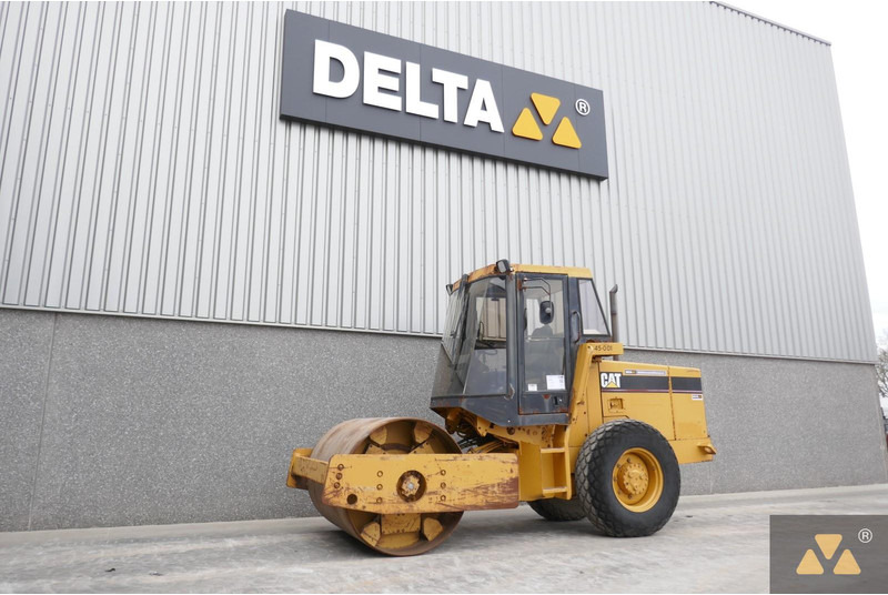 Caterpillar CS433C - Volas: foto 4 Caterpillar CS433C - Volas: foto 4