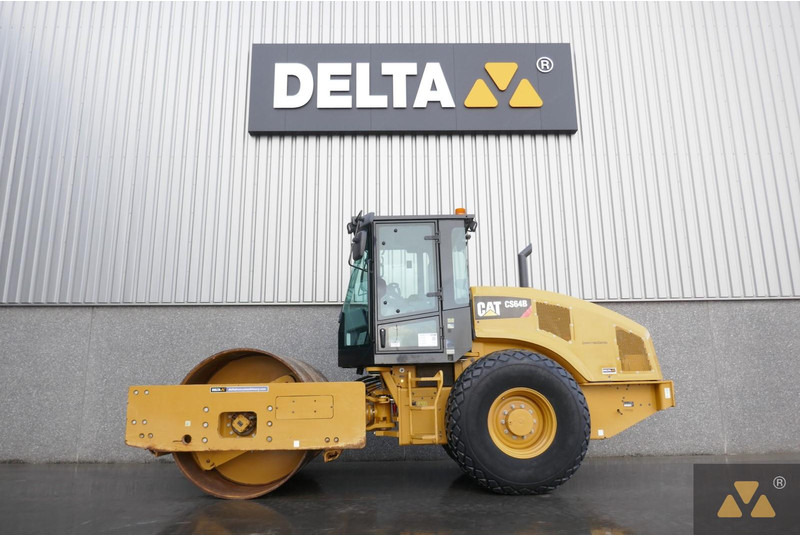 Caterpillar CS64B - Volas: foto 1 Caterpillar CS64B - Volas: foto 1
