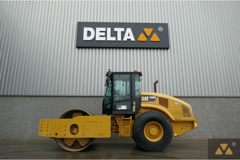 Caterpillar CS68B - Volas: foto 1 Caterpillar CS68B - Volas: foto 1