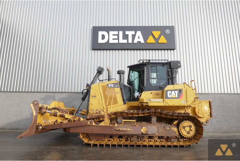 Buldozeris Caterpillar D7E LGP: foto 1