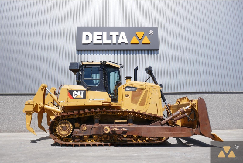 Caterpillar D7E LGP - Buldozeris: foto 2 Caterpillar D7E LGP - Buldozeris: foto 2