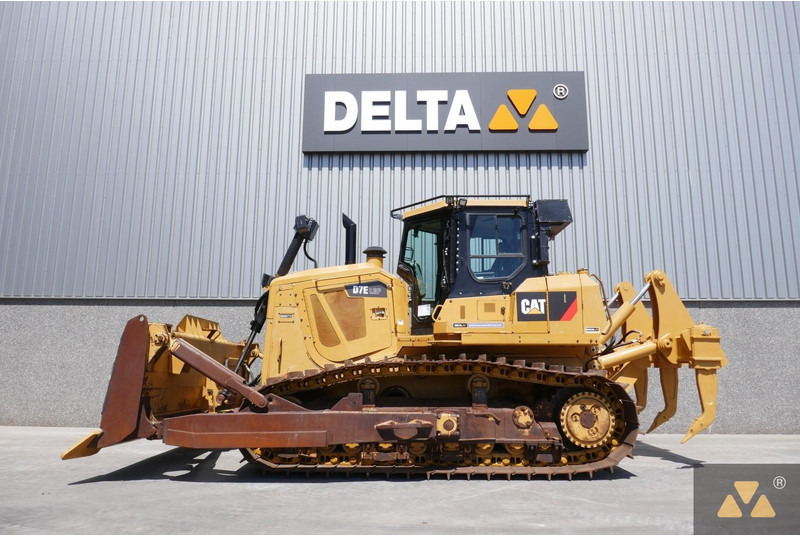 Caterpillar D7E LGP - Buldozeris: foto 1 Caterpillar D7E LGP - Buldozeris: foto 1