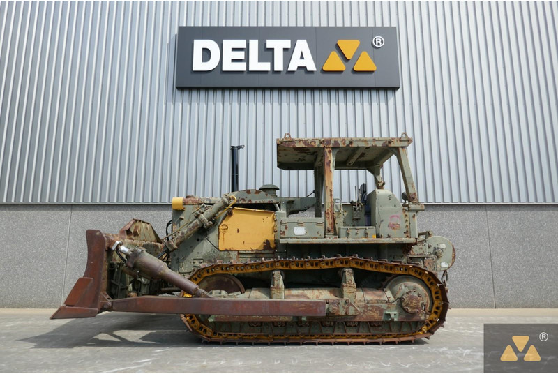 Caterpillar D7F Ex-army - Buldozeris: foto 1 Caterpillar D7F Ex-army - Buldozeris: foto 1