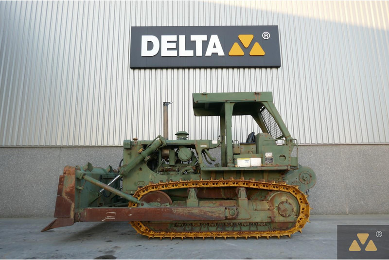 Caterpillar D7G Ex-army - Buldozeris: foto 1 Caterpillar D7G Ex-army - Buldozeris: foto 1