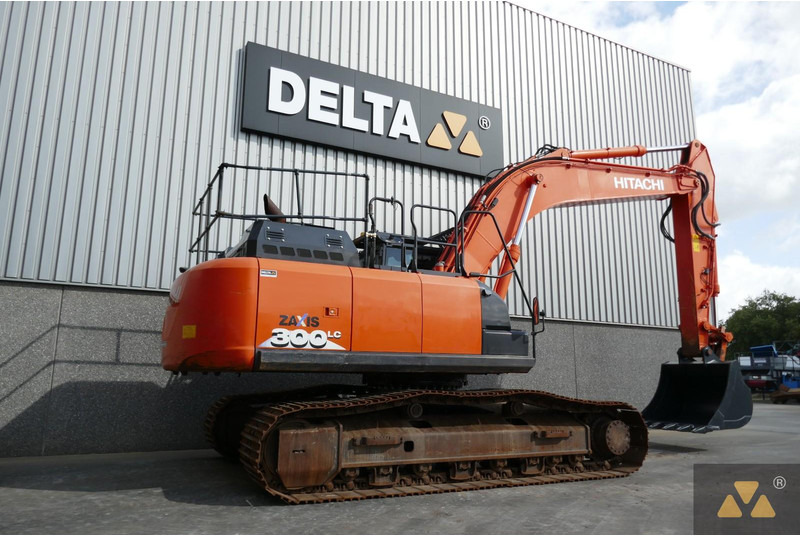 Hitachi ZX300LC-6 - Vikšrinis ekskavatorius: foto 5 Hitachi ZX300LC-6 - Vikšrinis ekskavatorius: foto 5