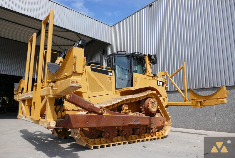 Caterpillar D8T Pipe carrier - Statybinė technika: foto 1 Caterpillar D8T Pipe carrier - Statybinė technika: foto 1