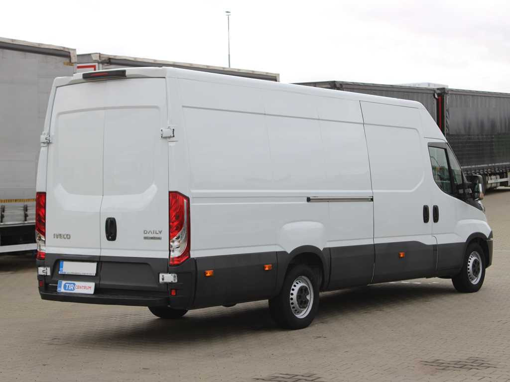 Iveco Daily 35S16 - Krovininis mikroautobusas: foto 4 Iveco Daily 35S16 - Krovininis mikroautobusas: foto 4