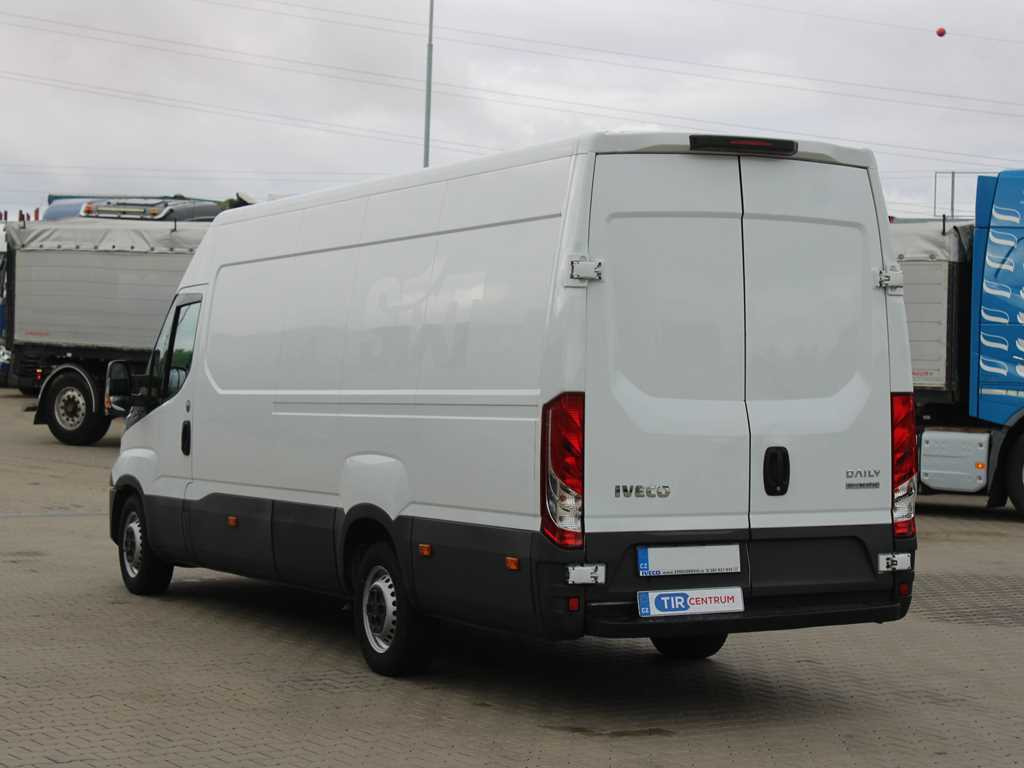 Iveco Daily 35S16 - Krovininis mikroautobusas: foto 5 Iveco Daily 35S16 - Krovininis mikroautobusas: foto 5