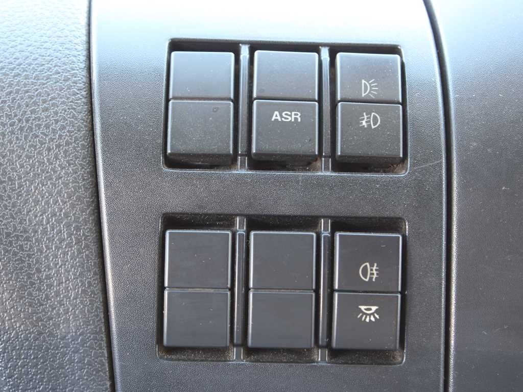 Tentinis sunkvežimis Iveco EUROCARGO ML 75E18, EURO 5EEV,PNEU 90%,SIDE-WALL Iveco EUROCARGO ML 75E18,EURO 5EEV,PNEU 90%,SIDEWALLS: foto 10