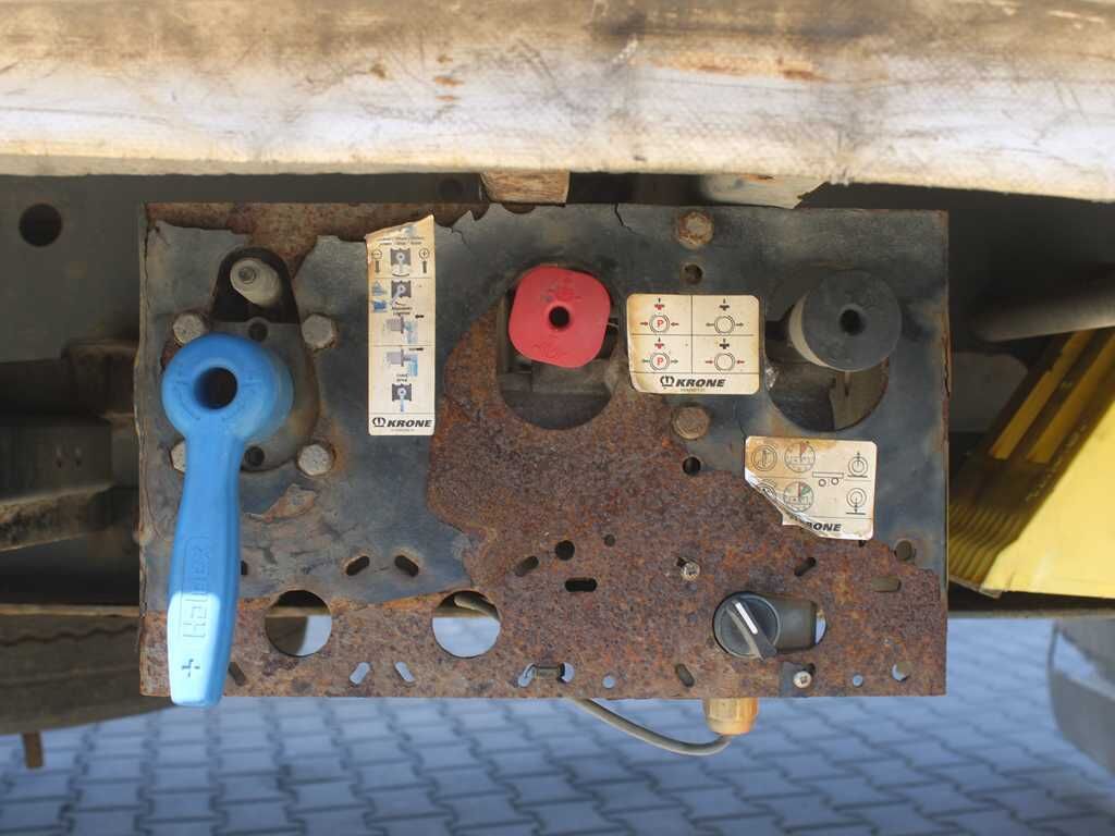 Krone SD, LOWDECK, MULTILOCK, LIFTING AXLE, LIFTING ROOF - Tentinė puspriekabė: foto 5 Krone SD, LOWDECK, MULTILOCK, LIFTING AXLE, LIFTING ROOF - Tentinė puspriekabė: foto 5