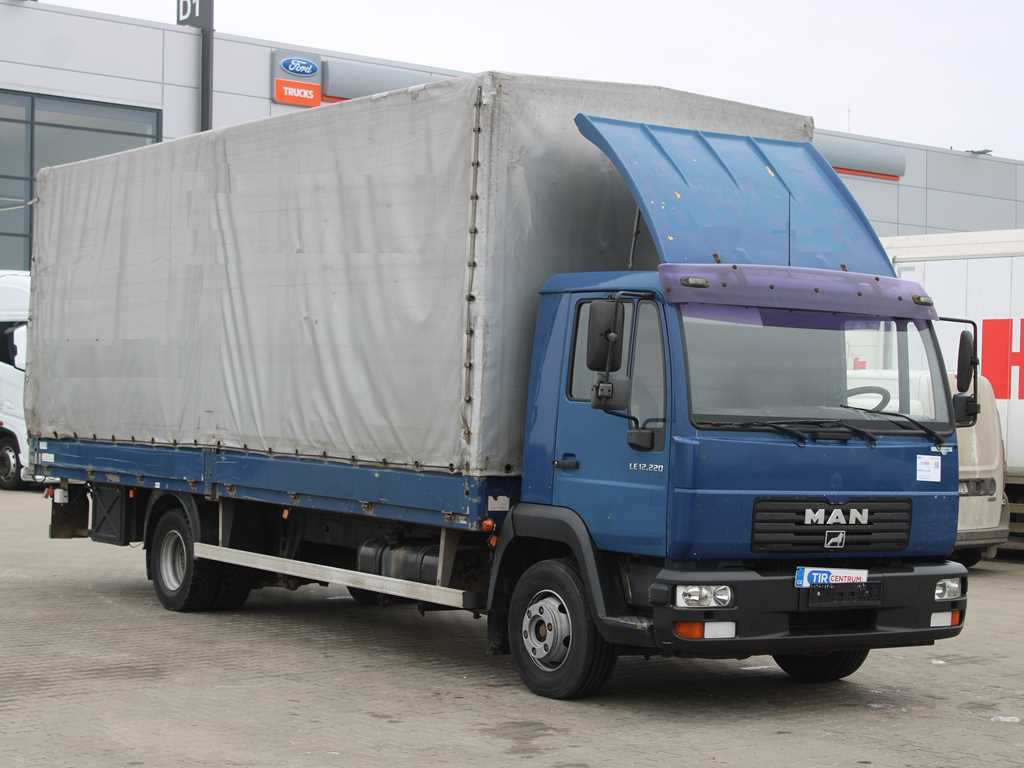 MAN LE 12.220, EURO 6, HYDRAULIC FRONT, TIRES 80% - Tentinis sunkvežimis: foto 3 MAN LE 12.220, EURO 6, HYDRAULIC FRONT, TIRES 80% - Tentinis sunkvežimis: foto 3